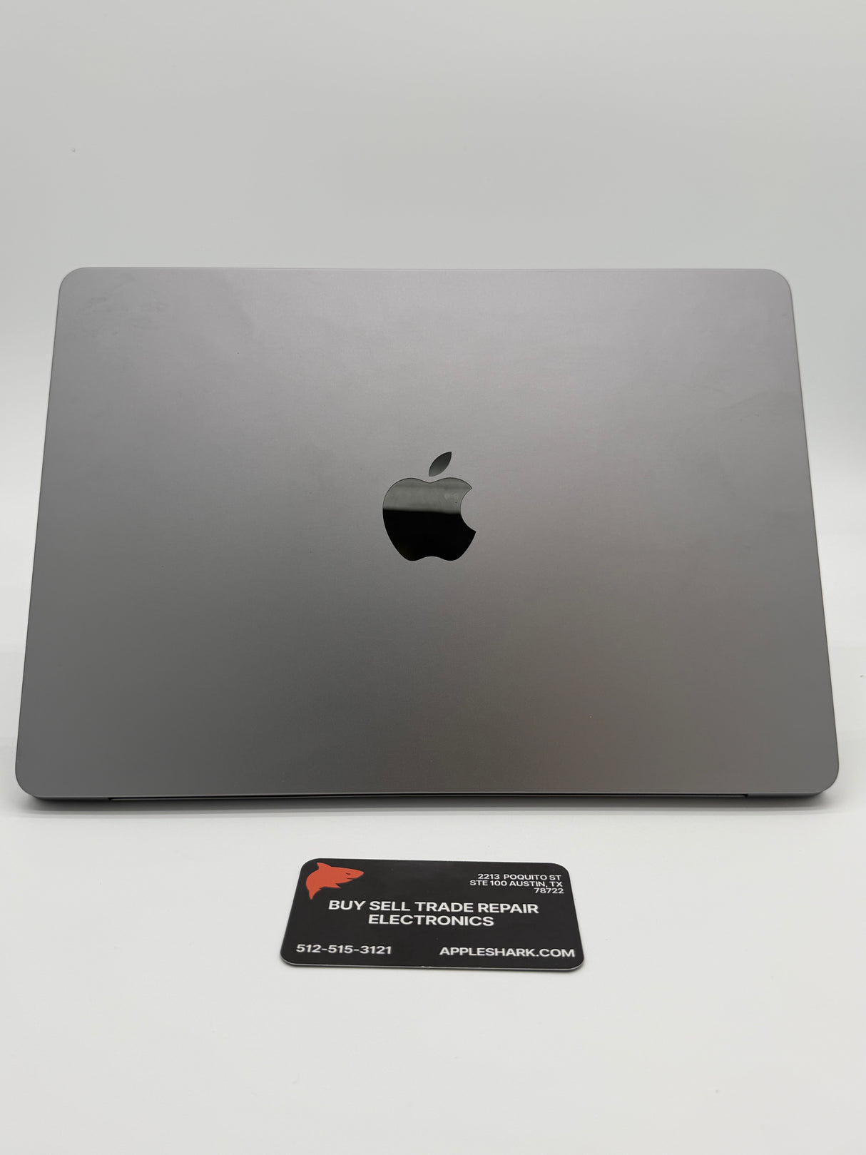 Apple 13” MacBook Air M2 Chip 8GB Ram 256SSD
