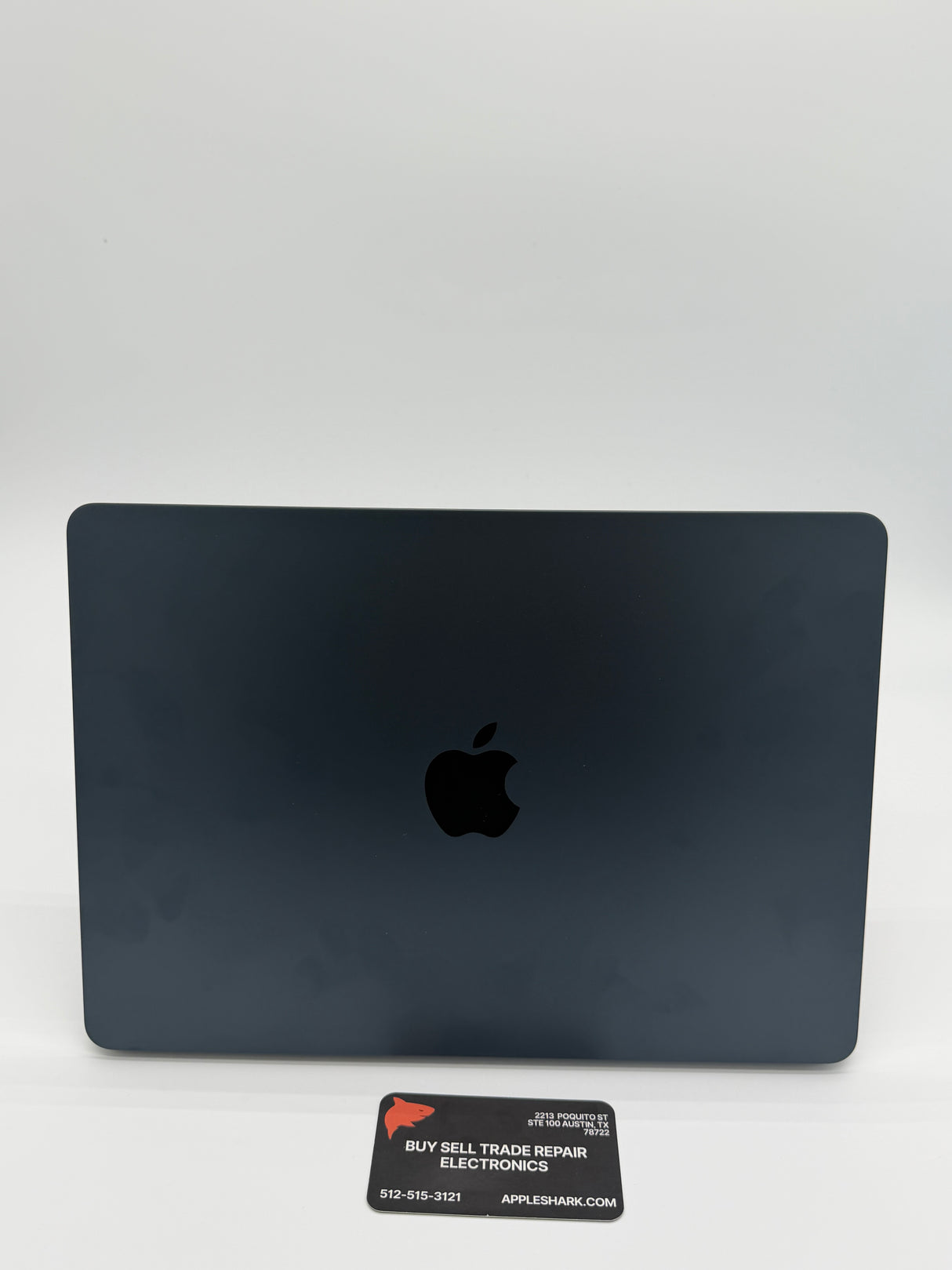 Apple 13” MacBook Air M3 Chip 16GB 256SSD